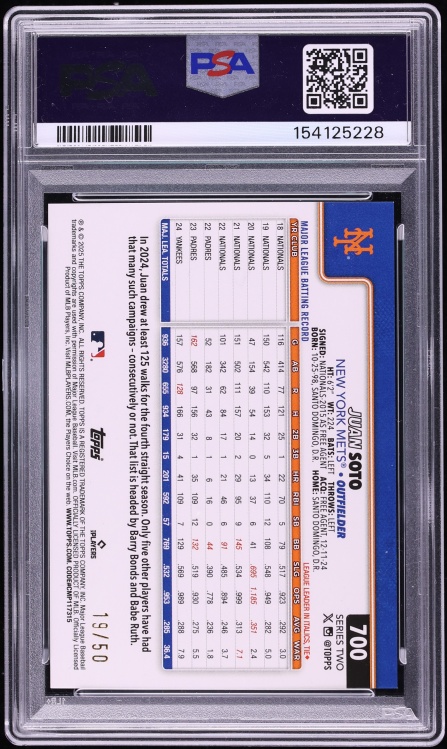 2025 Topps Big Apple Gold Foil Juan Soto /50 #700 PSA 8 NM-MT