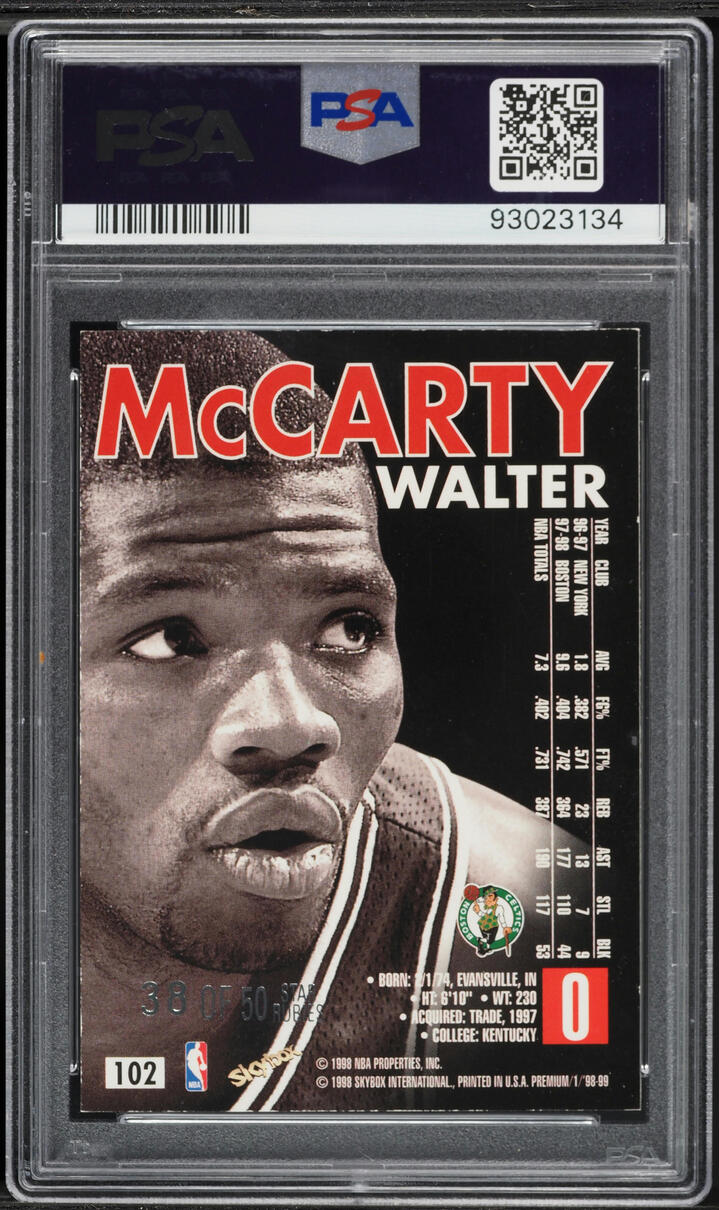 1998 Skybox Premium Star Rubies Walter McCarty /50 #102 PSA 8 NM-MT - Photo 2