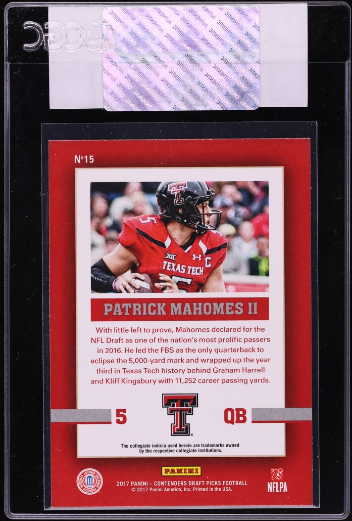 2017 Panini Contenders Draft School Colors Patrick Mahomes II ROOKIE #15 CGC AUTH