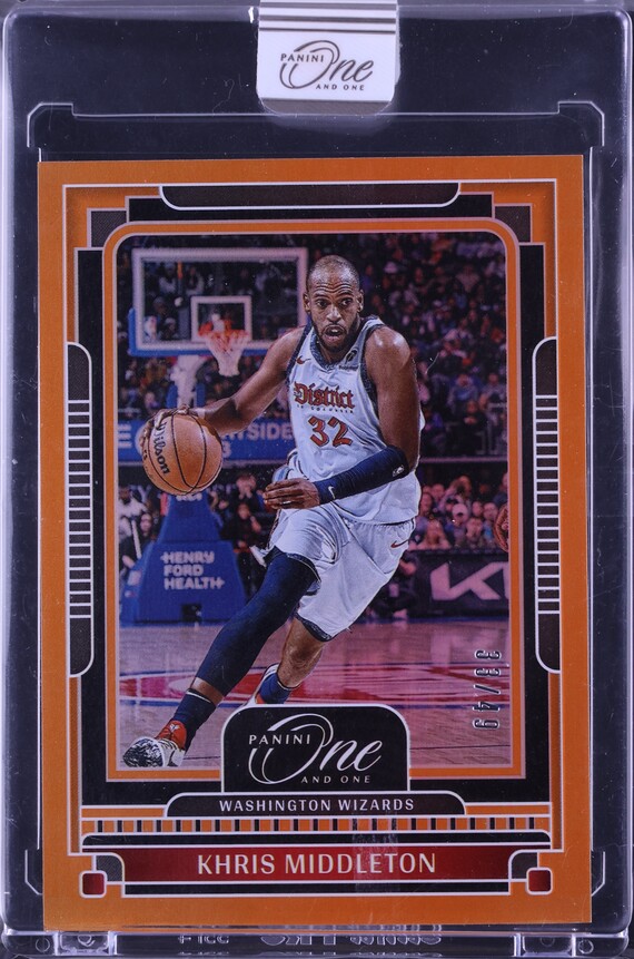 2021 Select Xfactor Purple Prizm Khris Middleton PATCH AUTO /49