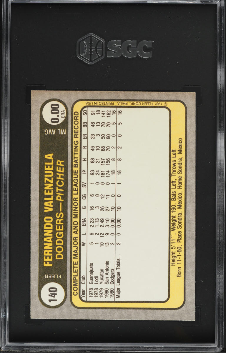 1981 Fleer Fernando Valenzuela ROOKIE #140 SGC 7 NRMT