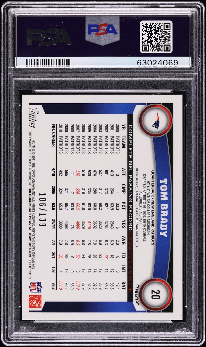 2011 Topps Chrome Crystal Atomic Refractor Tom Brady /139 #20 PSA 9 MINT - Photo 2
