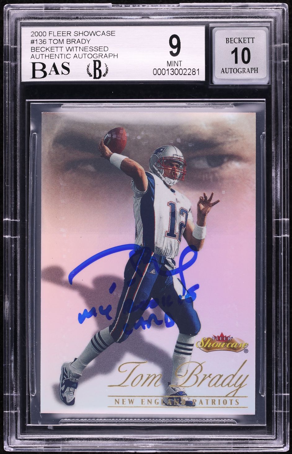 2000 Fleer Showcase Tom Brady ROOKIE AUTO /2000 #136 BAS BGS 9 MINT
