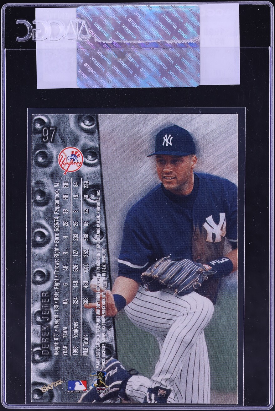 1999 Metal Universe Derek Jeter #97 CGC AUTH