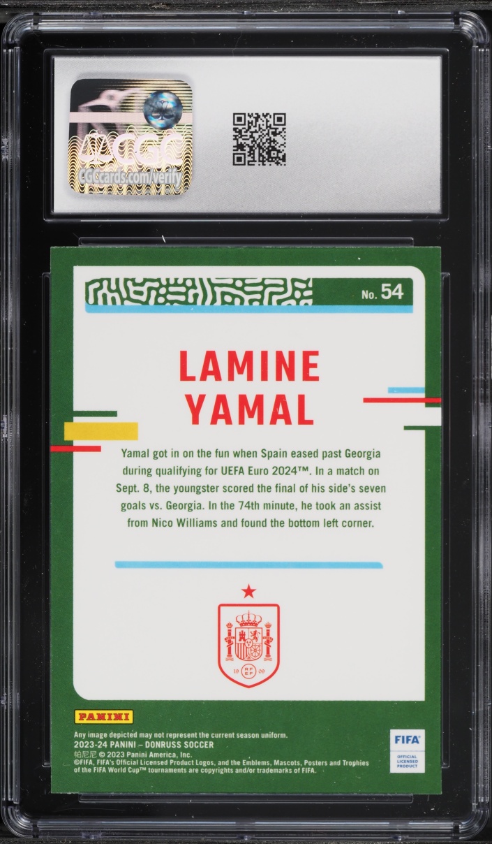 2023 Donruss Optic Lamine Yamal ROOKIE #54 CGC 8 NM-MT