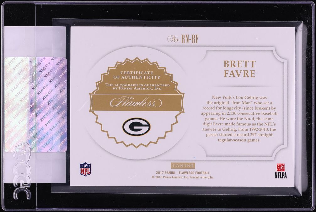 2017 Panini Flawless Retired Numbers Brett Favre AUTO /5 #RN-BF CGC AUTH - Photo 2