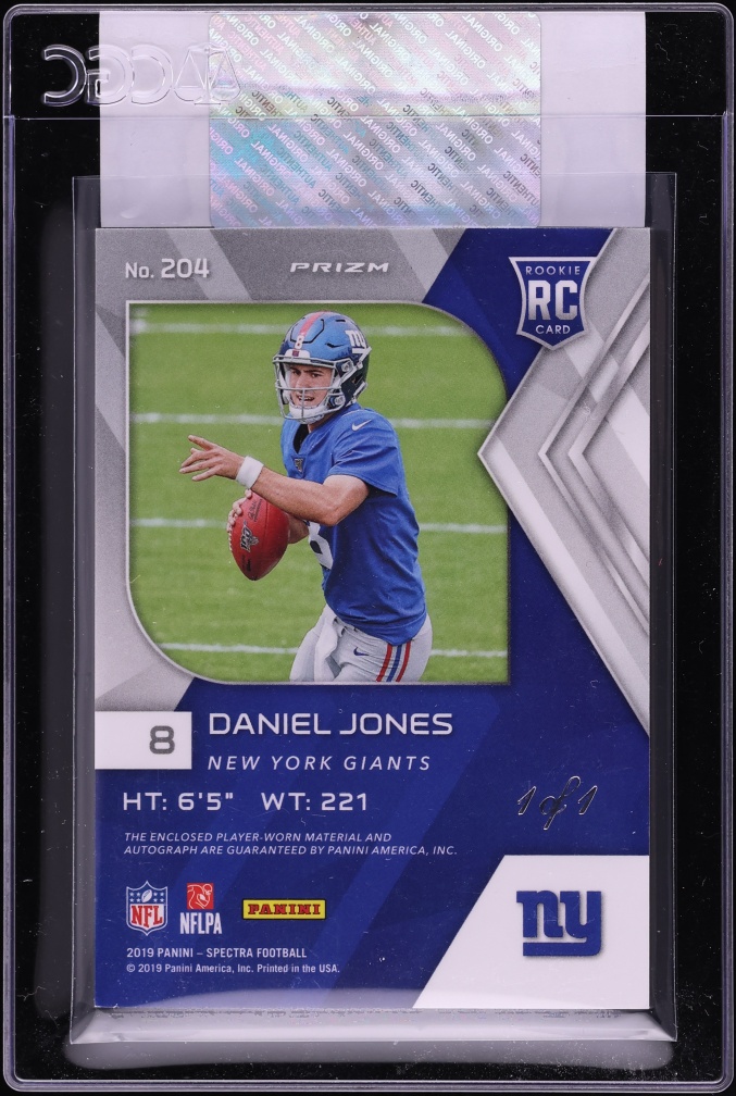 2019 Panini Spectra Gold Laundry Tags Daniel Jones ROOKIE NIKE PATCH AUTO 1/1 #204 CGC AUTH - Photo 2