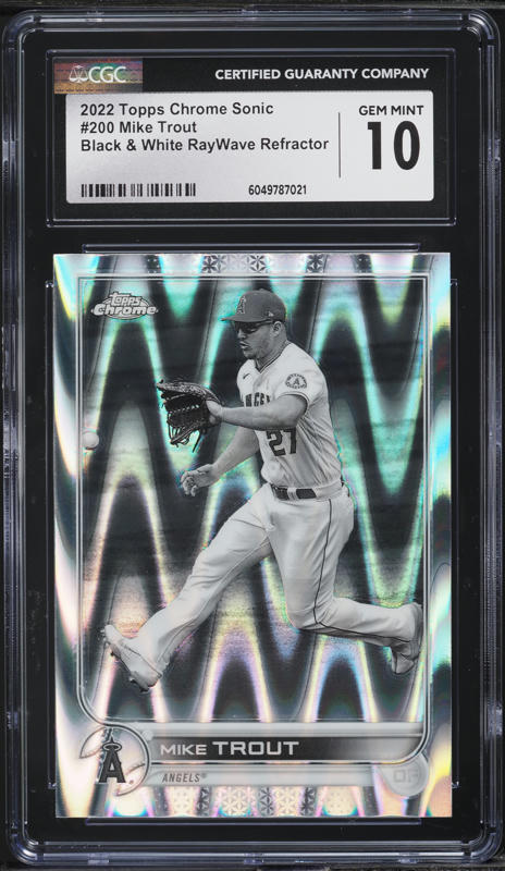2022 Topps Chrome Platinum Green Wave Refractor Mike Trout