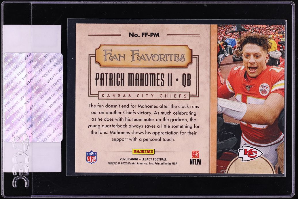 2020 Panini Legacy Fan Favorites Violet Patrick Mahomes II 1/10 #FF-PM CGC AUTH
