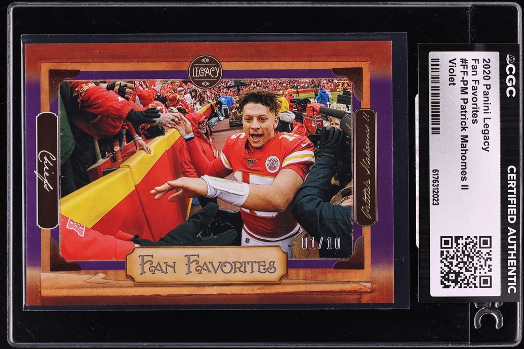 2020 Panini Legacy Fan Favorites Violet Patrick Mahomes II 1/10 #FF-PM CGC AUTH