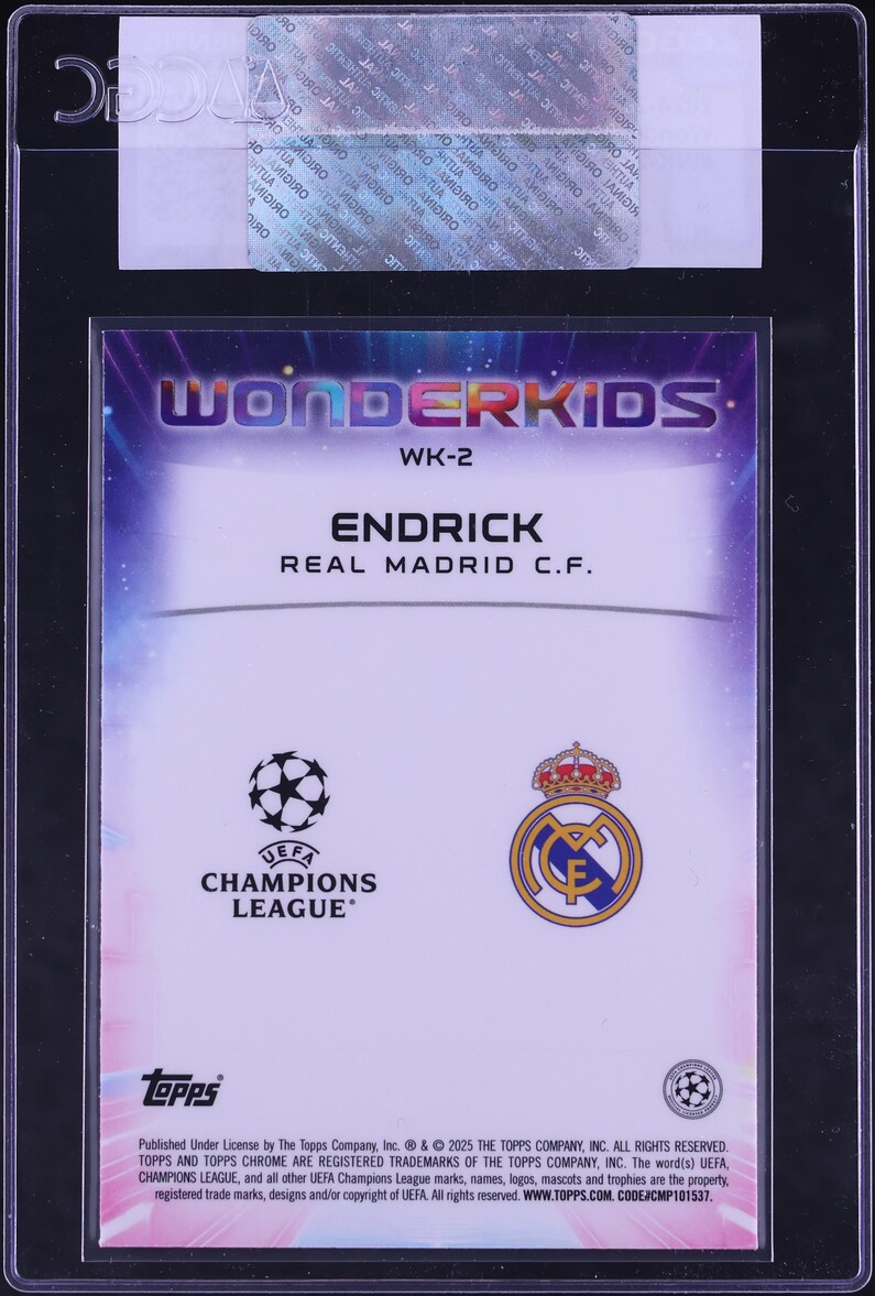 2024 Topps Chrome UEFA Club Competitions Wonderkids Endrick ROOKIE #WK-2 CGC AUTH