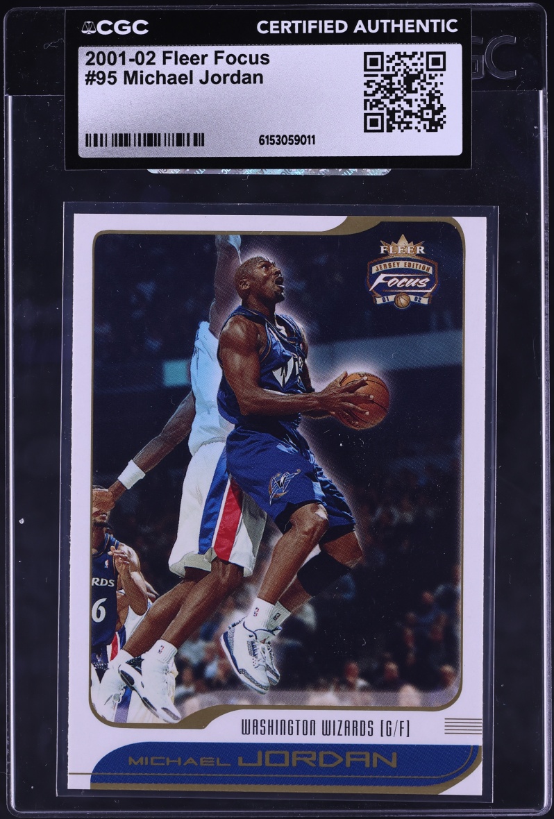 2001 Fleer Focus Michael Jordan #95 CGC AUTH