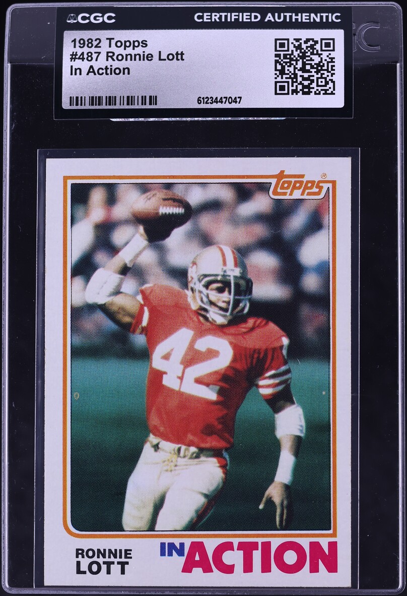 1982 Topps Football Ronnie Lott ROOKIE, IN ACTION #487 CGC AUTH