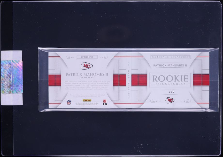 2017 National Treasures Prime Booklet Patrick Mahomes II ROOKIE TAG PATCH AUTO /5 CGC AUTH