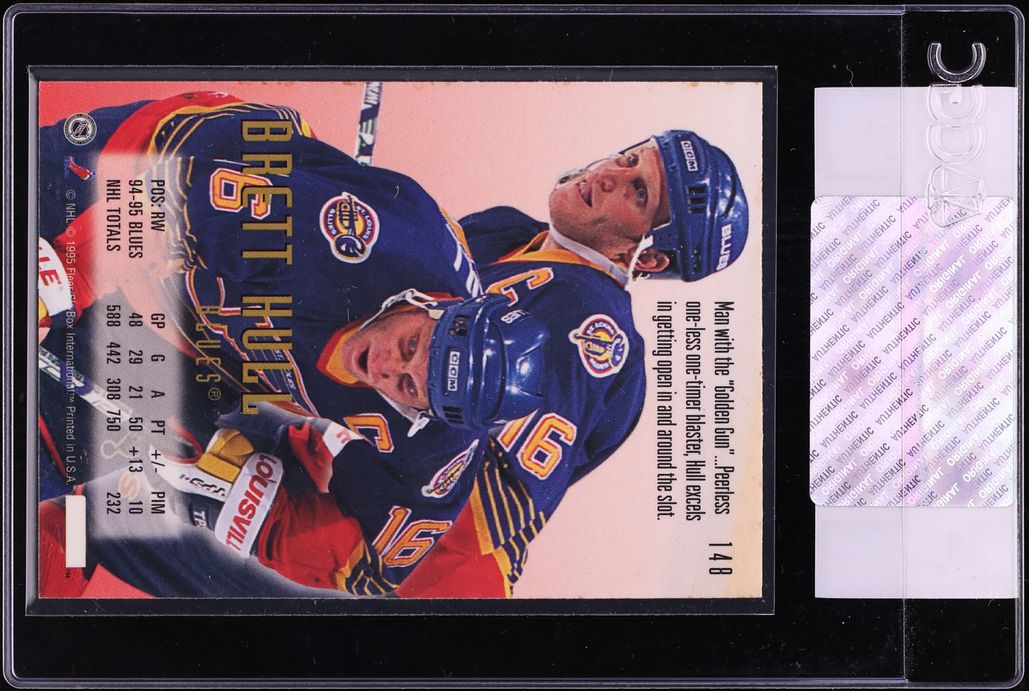 1995 Skybox Emotion Brett Hull #148 CGC AUTH