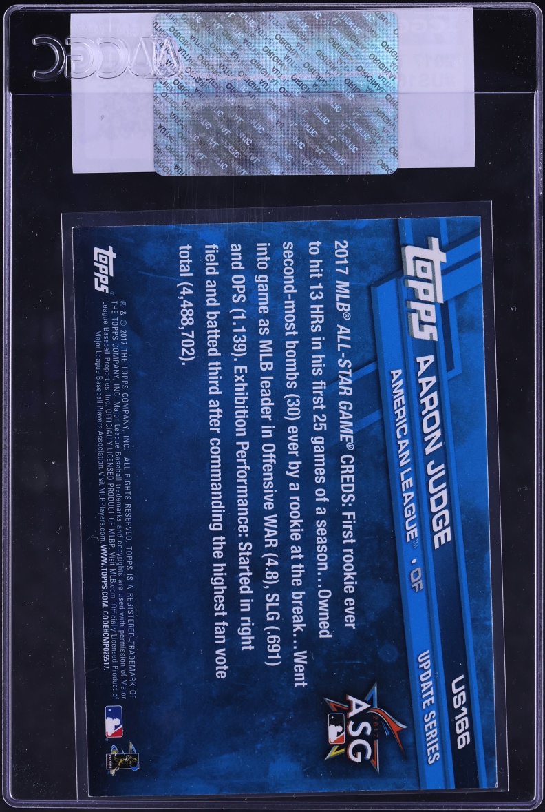 2017 Topps Update Aaron Judge ROOKIE #US166 CGC AUTH