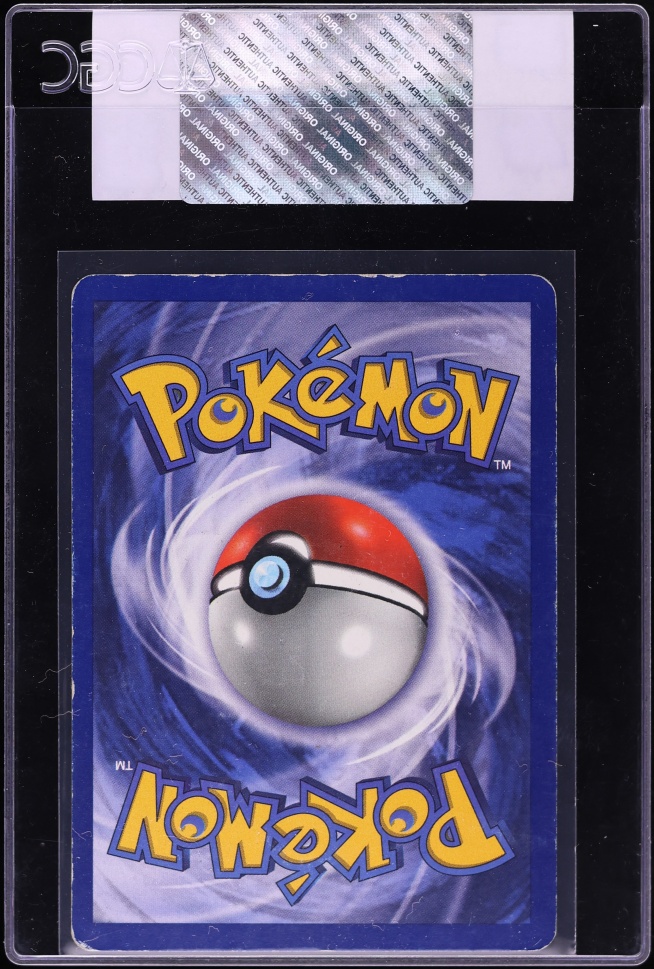 1999 Pokemon Fossil Zapdos #30 CGC AUTH