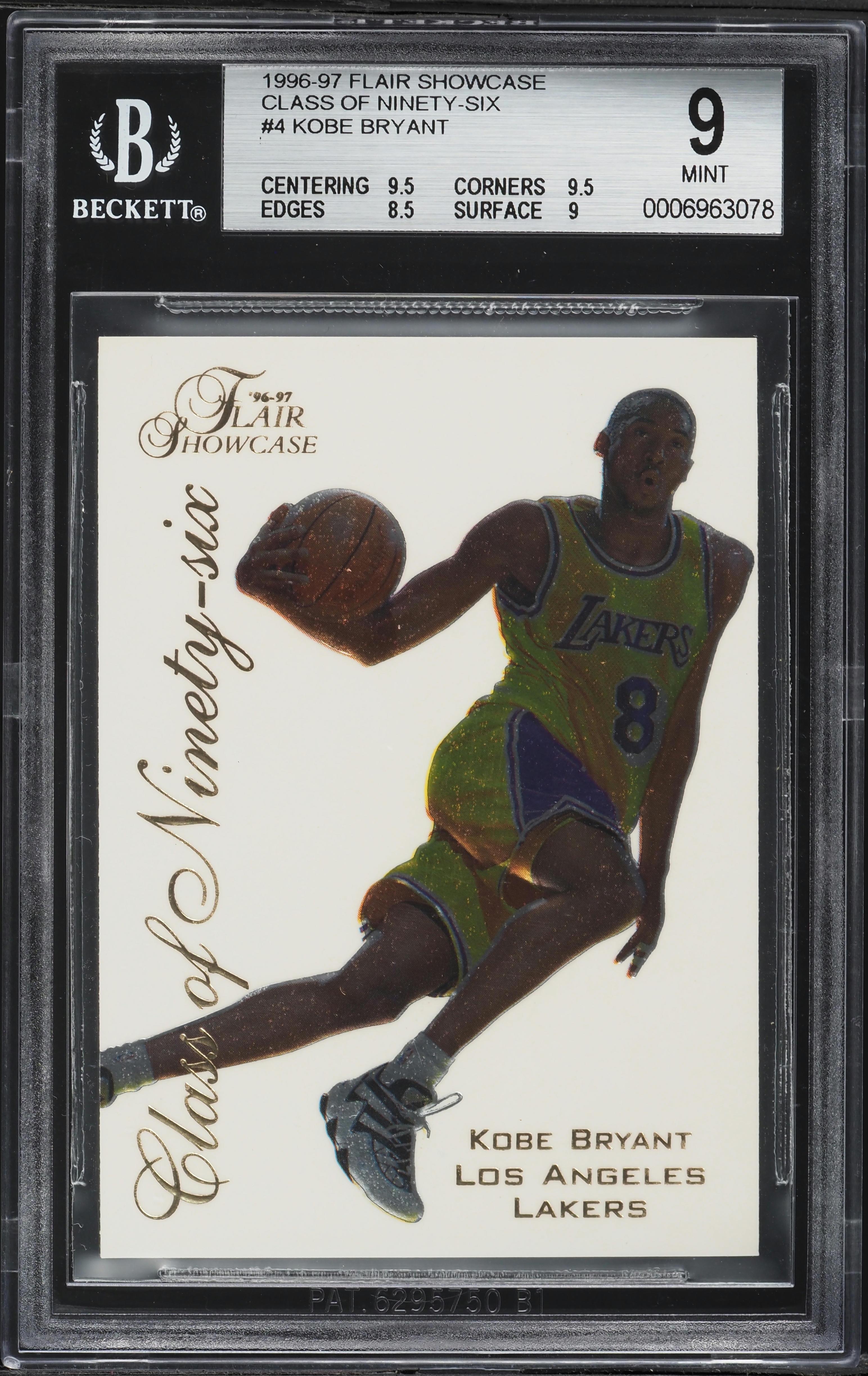 その他 1996-97 Flair Showcase #4 Class of 96' Kobe Bryant 1996 Flair Showcase #4 Class of '96 Price Guide