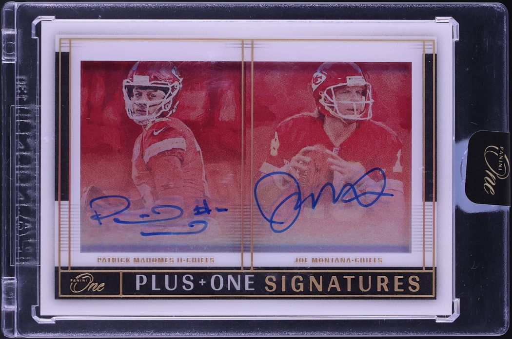 2024 Panini One '21 Plus One Signatures Gold Patrick Mahomes Joe Montana AUTO /3 #154 - Photo 1