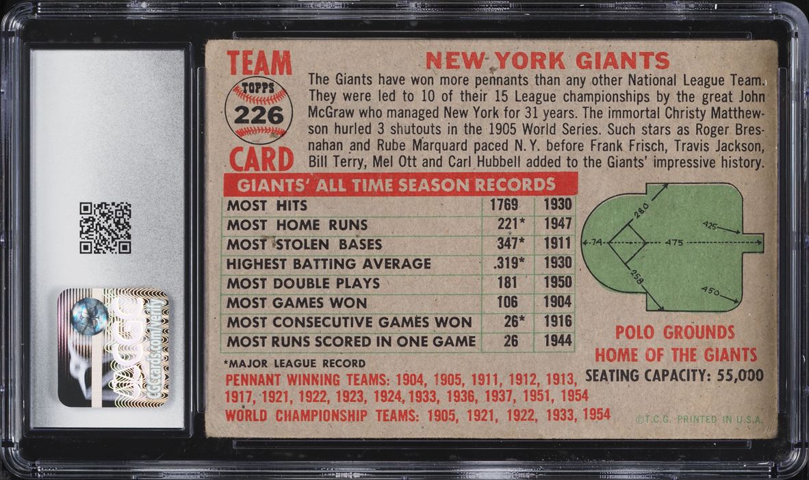1956 Topps New York Giants w/ Willie Mays #226 CGC 2.5 GD+
