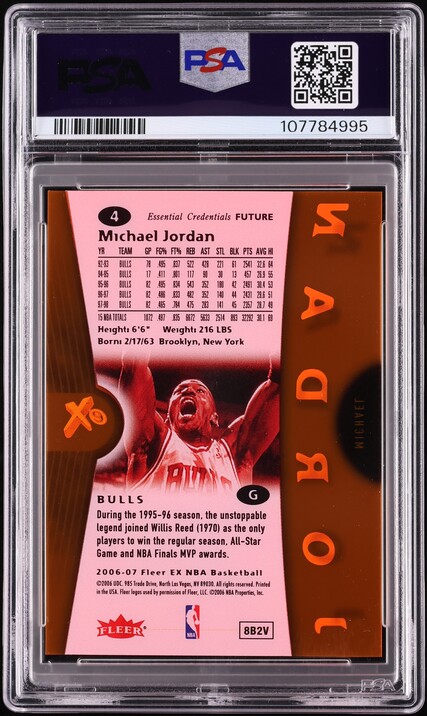 2006 Fleer E-X Essential Credentials Future Michael Jordan /77 #4 PSA 8 NM-MT - Photo 2