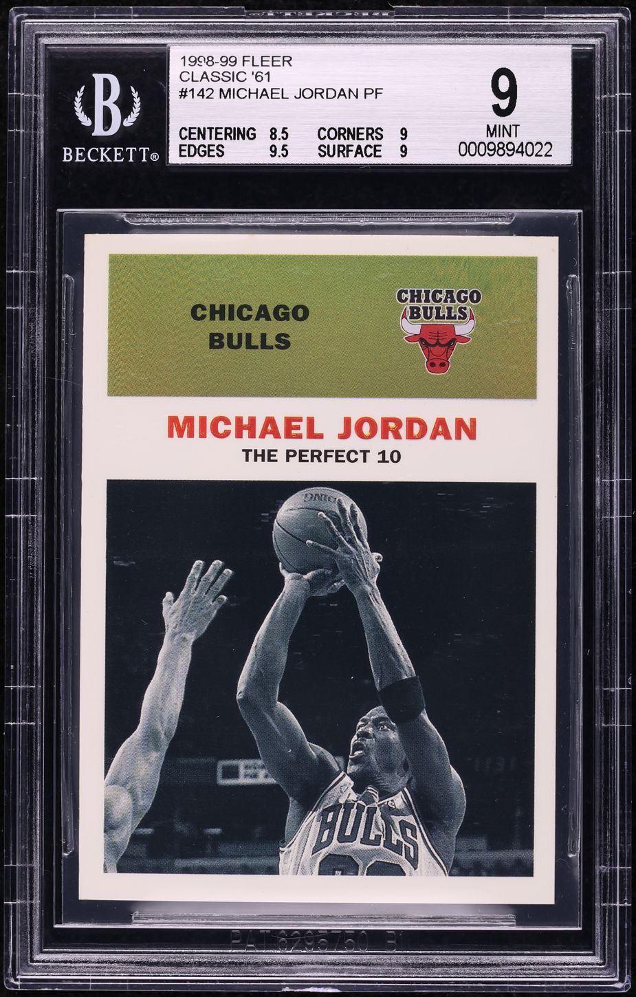 1998 Fleer Classic '61 Michael Jordan /61 #142 BGS 9 MINT