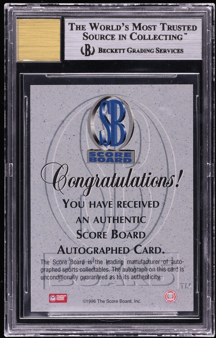 1996 Score Board Basketball Red Kobe Bryant ROOKIE AUTO /390 #15 BAS BGS 9 MINT