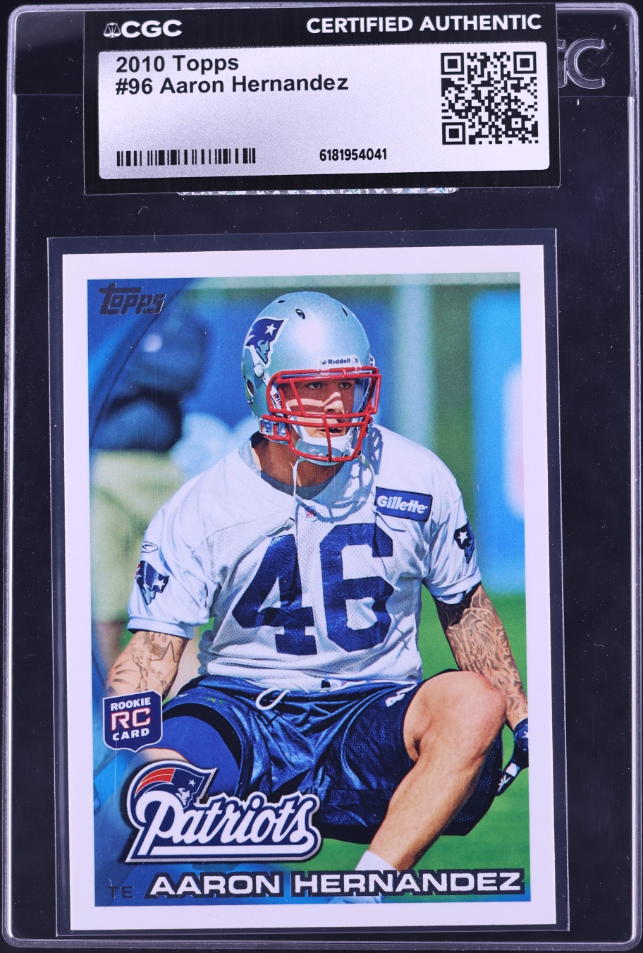 2010 Topps Football Aaron Hernandez ROOKIE #96 CGC AUTH