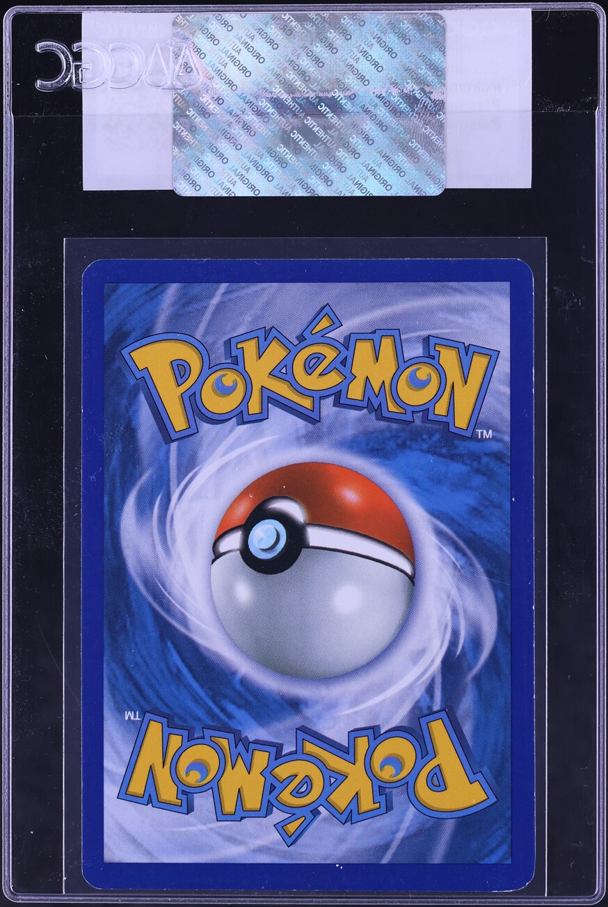 2013 Pokemon Black & White Plasma Storm Cracked Ice Holo Giratina #62 CGC AUTH