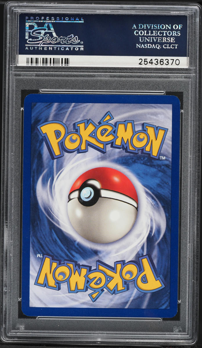 1999 Pokemon Fossil 1st Edition Holo Dragonite #4 PSA 9 MINT
