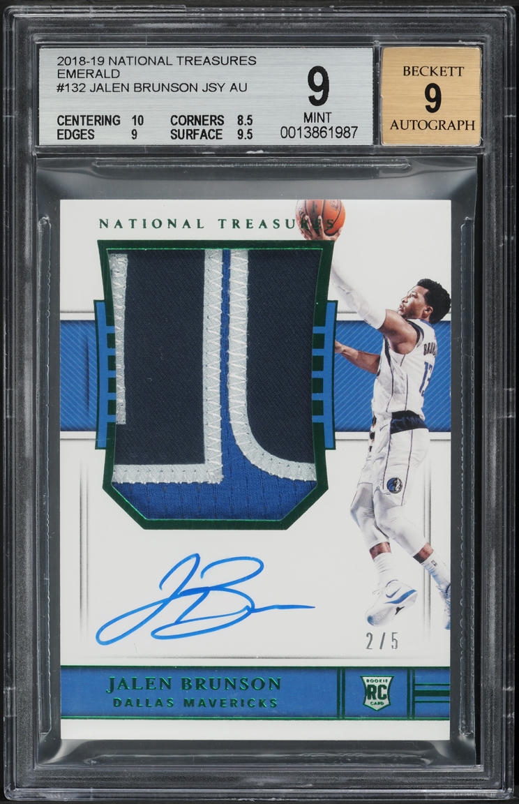 2018 National Treasures Emerald Jalen Brunson ROOKIE PATCH AUTO /5 #132 BGS 9 MINT