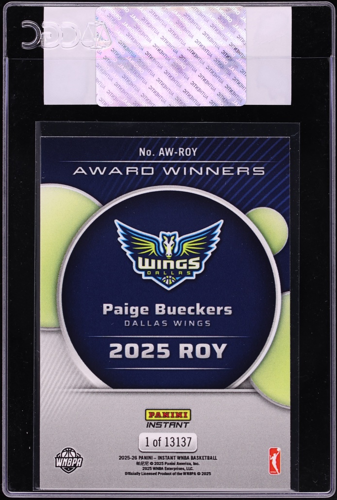 2025 Panini Instant WNBA Award Winners Paige Bueckers ROOKIE /13137 #AW-ROY CGC AUTH