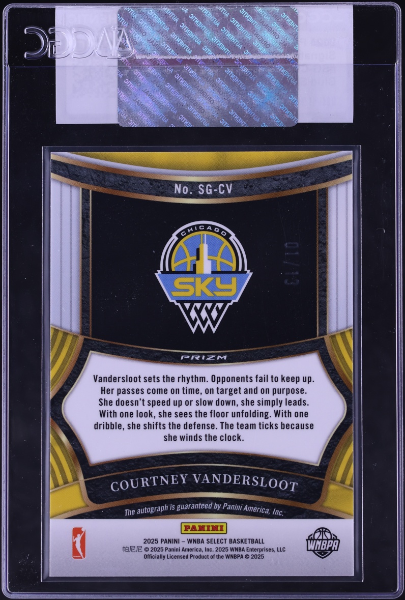 2025 Select WNBA Signatures Blue Shimmer FOTL Courtney Vandersloot AUTO 1/13 #SG-CV CGC AUTH