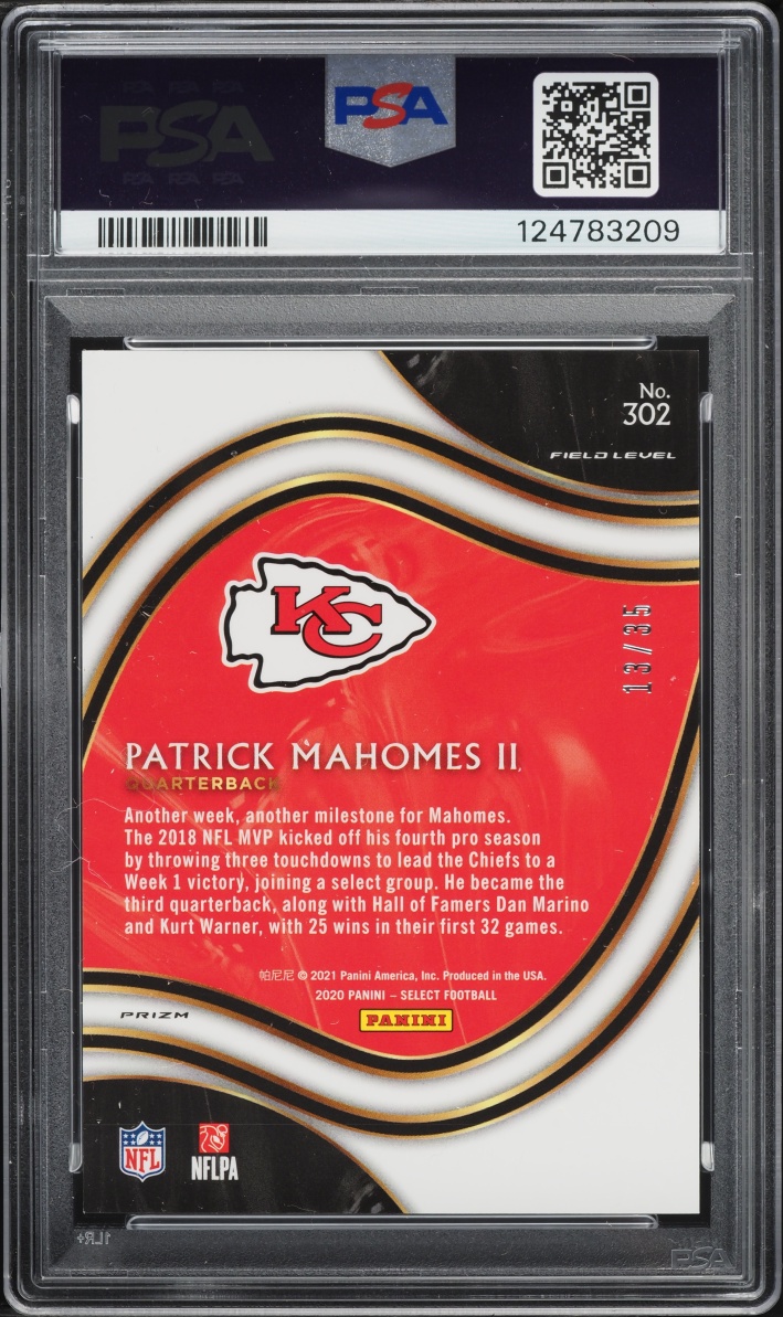 2020 Select Field Level White Prizm Patrick Mahomes II /35 #302 PSA 9 MINT - Photo 2