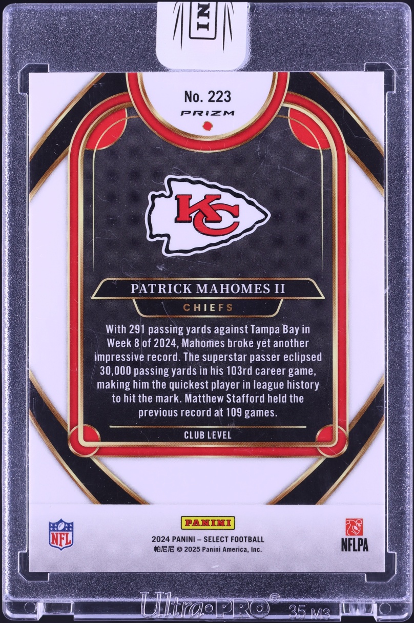 2024 Select Club Level Zebra Prizm Patrick Mahomes II #223 - Photo 2