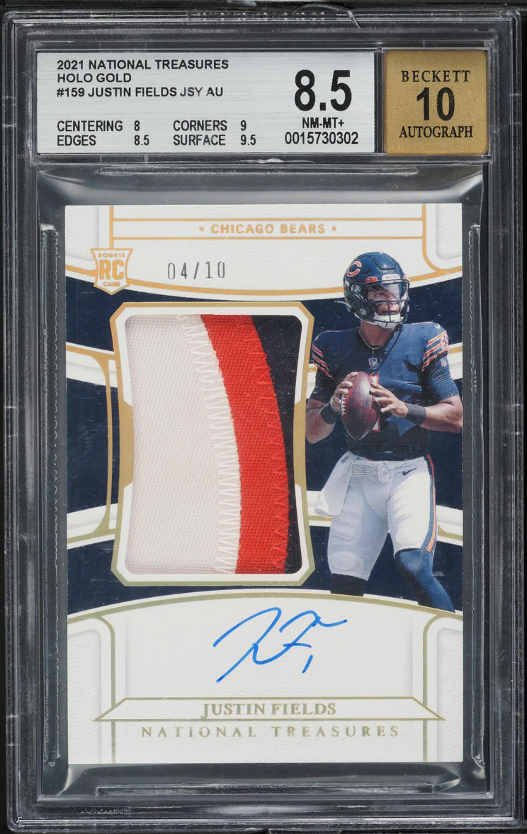 2021 National Treasures Holo Gold Justin Fields RC PATCH AUTO /10 #159 BGS 8.5