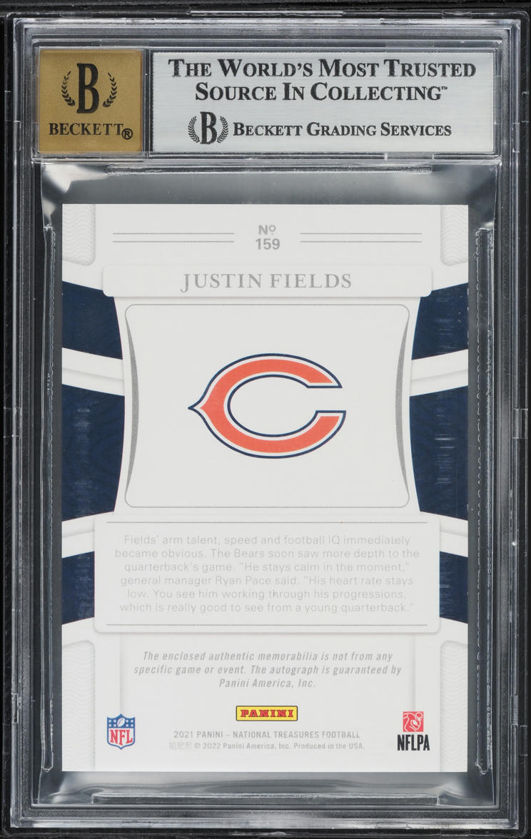 2021 National Treasures Holo Gold Justin Fields RC PATCH AUTO /10 #159 BGS 8.5