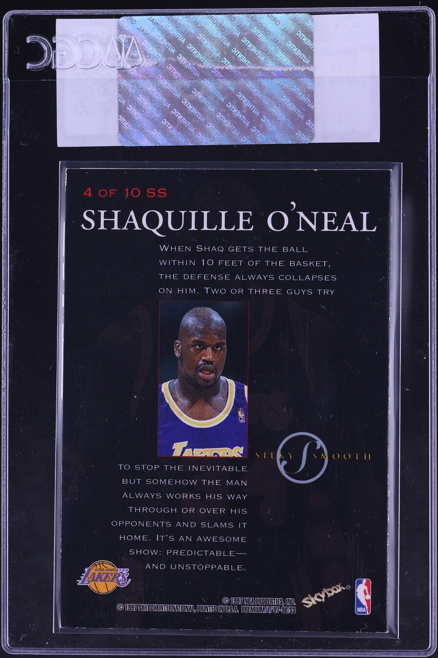1997 Skybox Premium Silky Smooth Shaquille O'Neal #4 CGC AUTH