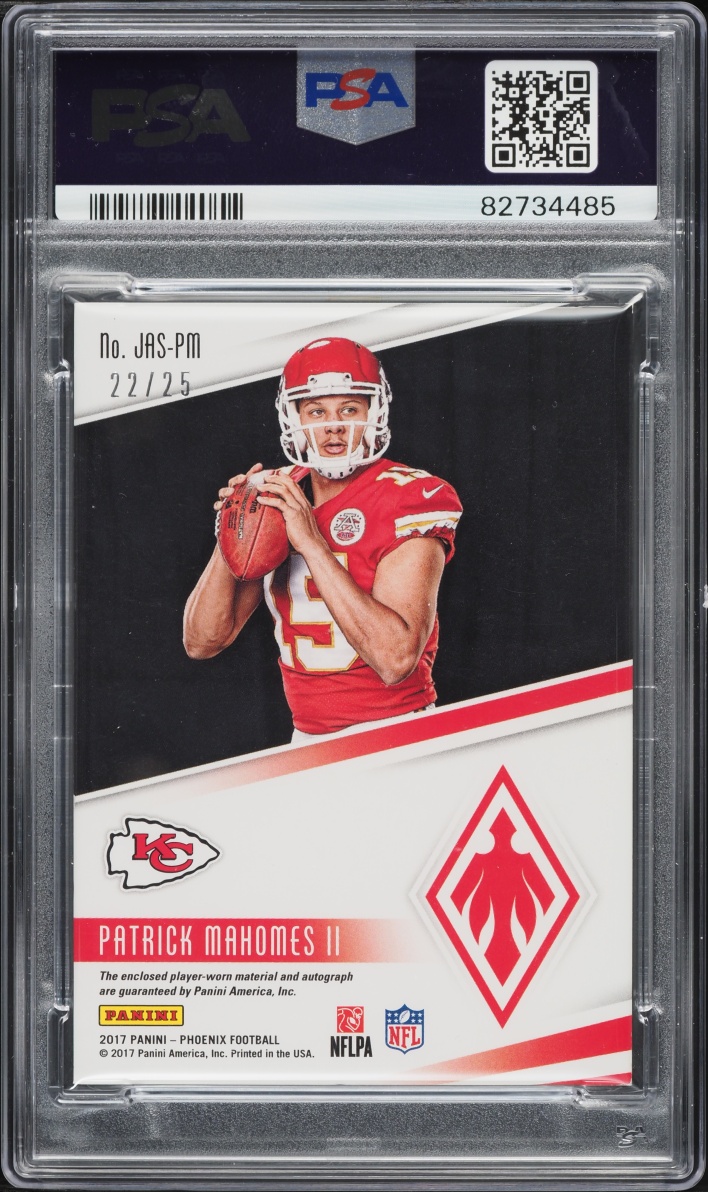 2017 Panini Phoenix Swatch Orange Patrick Mahomes II PATCH AUTO /25 #JASPM PSA 8 NM-MT