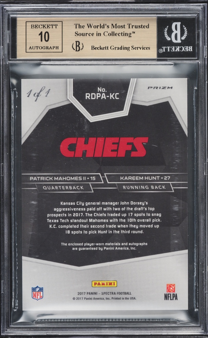 2017 Spectra Gold Tags Kareem Hunt Patrick Mahomes II ROOKIE SHIELD PATCH AUTO 1/1 BGS 9.5 GEM