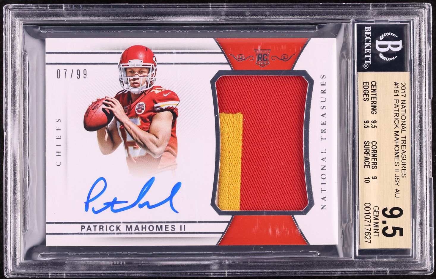 2017 National Treasures Patrick Mahomes ROOKIE PATCH AUTO /99 #161 BGS 9.5