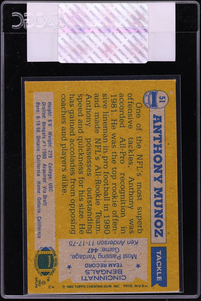 1982 Topps Football Anthony Munoz All-Pro #51 CGC AUTH