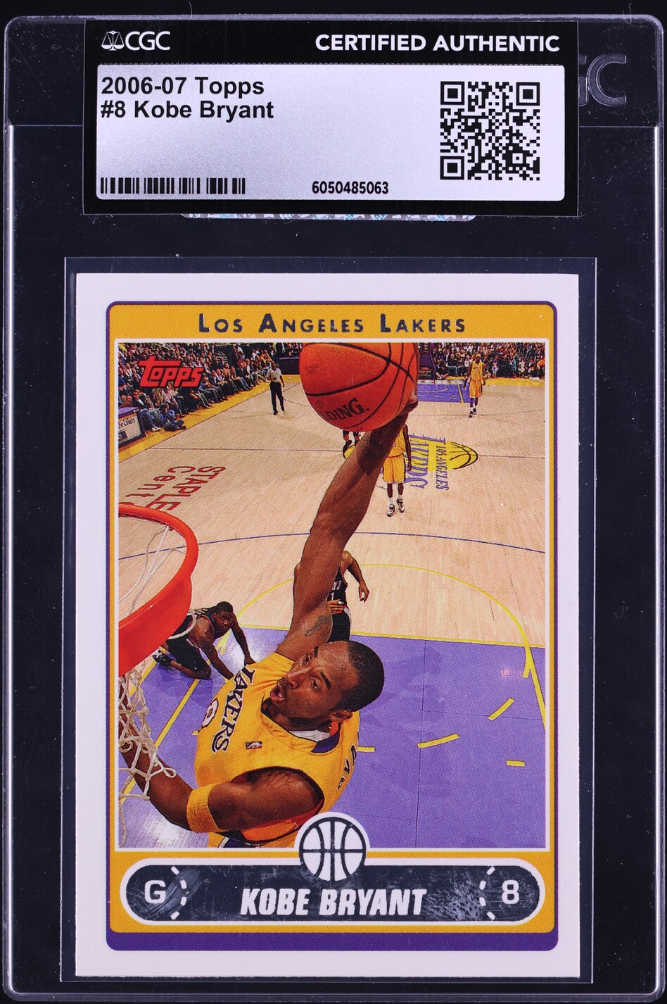 2006 Topps Basketball Kobe Bryant #8 CGC AUTH