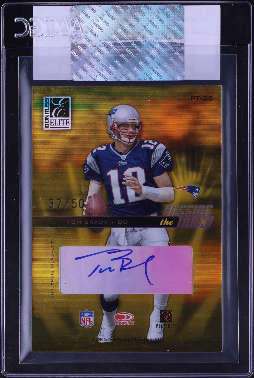 2004 Donruss Elite Passing The Torch Drew Bledsoe Tom Brady AUTO /50 #PT-25 CGC AUTH
