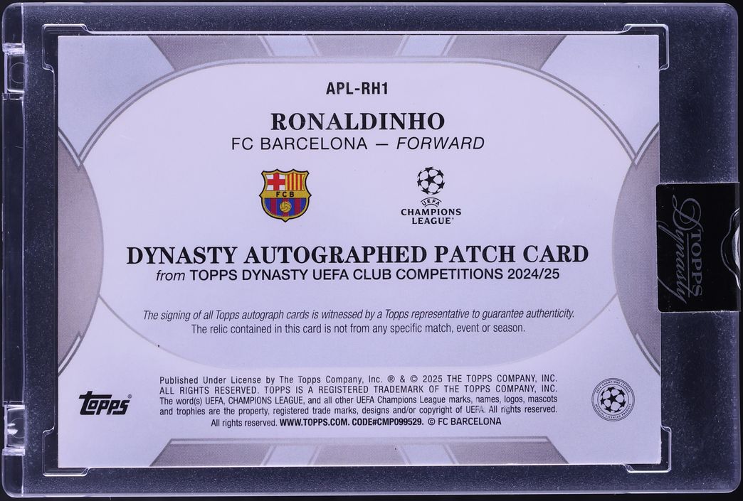 2024 Topps Dynasty UEFA Club Competitions Black Ronaldinho PATCH AUTO /5 #APL-RH1 - Photo 2