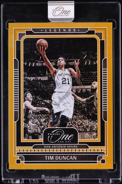 2024 Panini One And One Legends Gold Tim Duncan /10 #154 - Photo 1