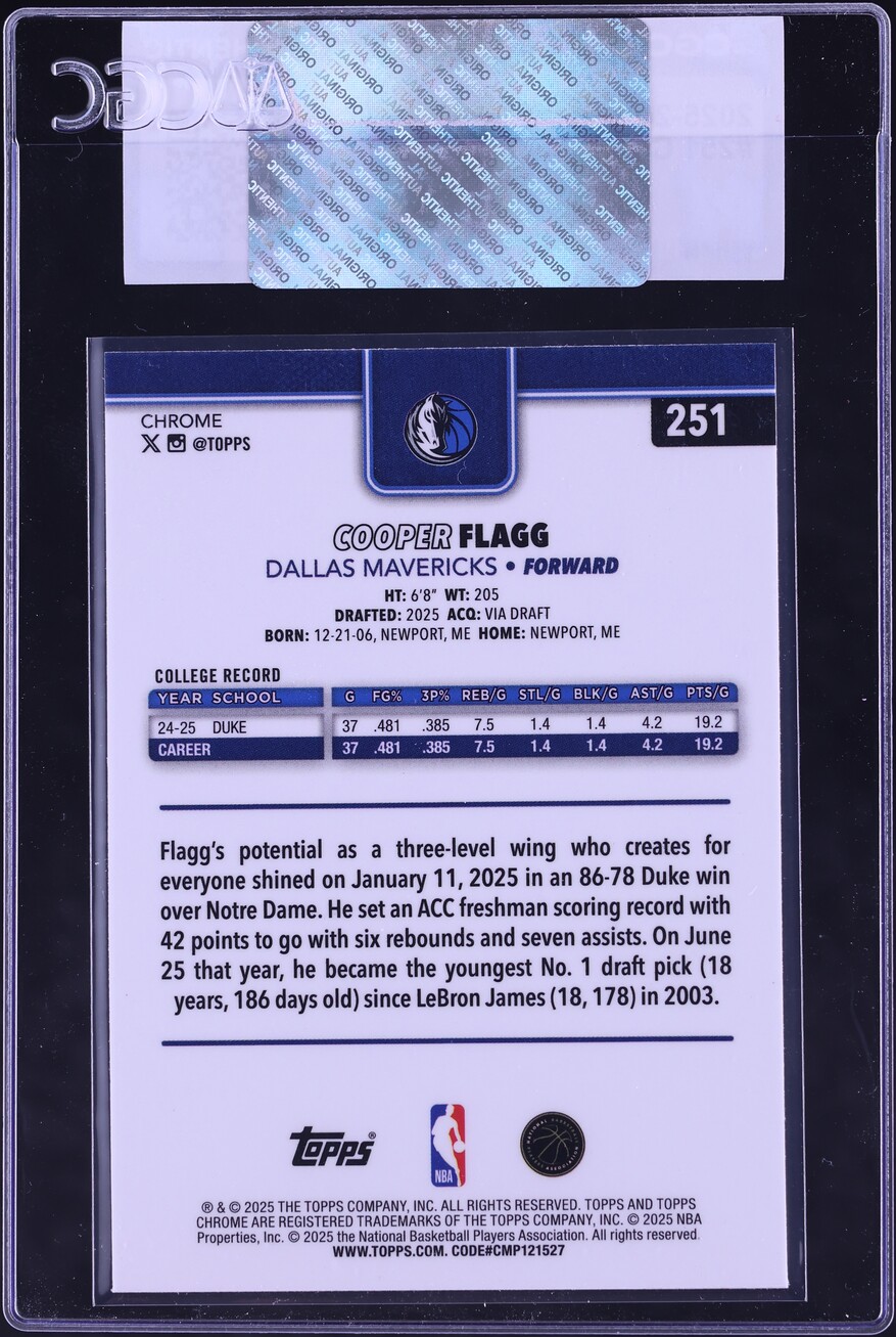 2025 Topps Chrome Cooper Flagg ROOKIE #251 CGC AUTH - Photo 2
