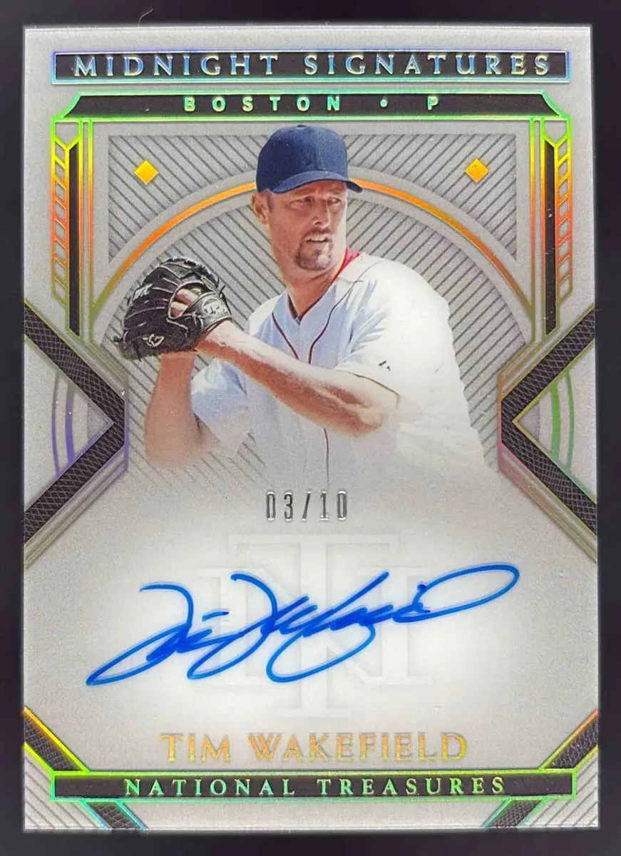2021 National Treasures Midnight Signatures Holo Gold Tim