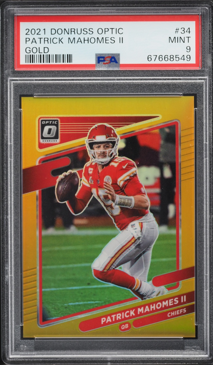 2021 Donruss Optic Gold Patrick Mahomes II 1/10 #34 PSA 9 MINT