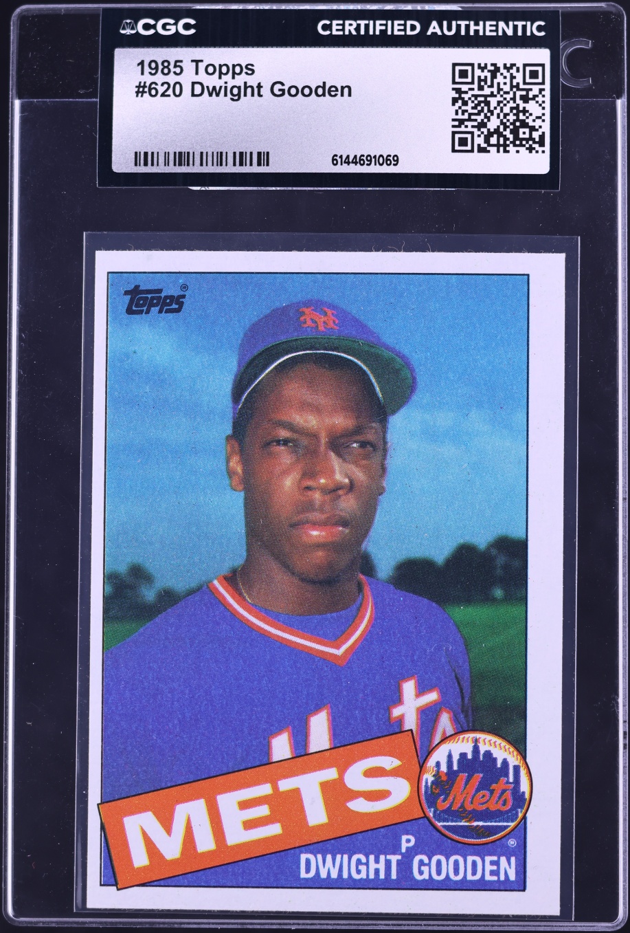 1985 Topps Dwight Gooden ROOKIE #620 CGC AUTH